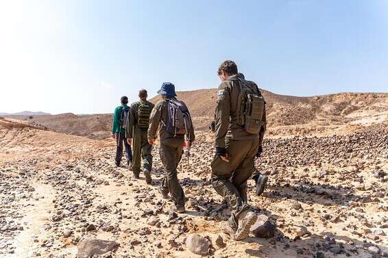 החיפושים אחר הקסדה של רס"ן גורי ז"ל // צילום: דובר צה"ל